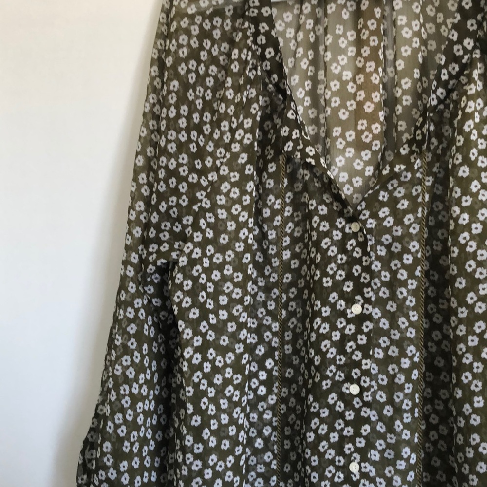 Lane Bryant women’s sheer floral blouse